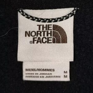 The North Face Half Zip Long Sleeve Medium Snap Pocket Gray